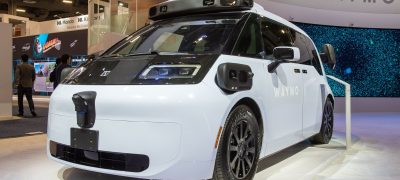 Waymo, yeni Ojai robotaksiyle yolcu taşıma hizmetine başlıyor