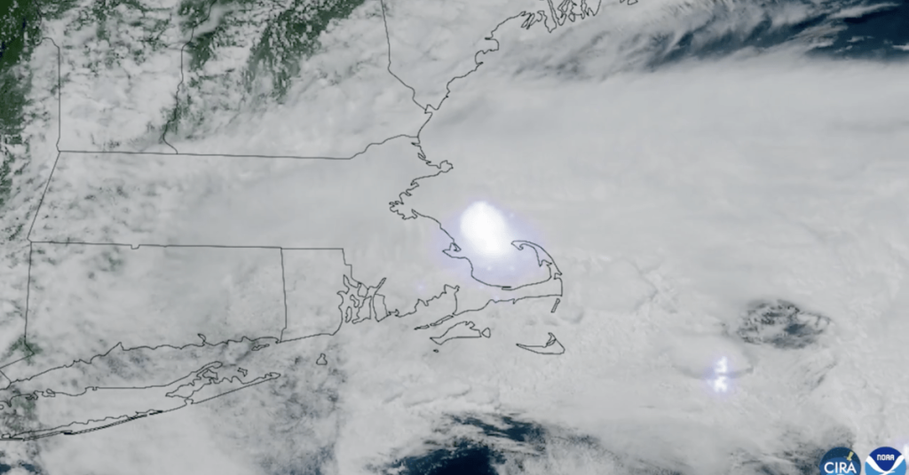 New England Üzerinde Meteor Patladı