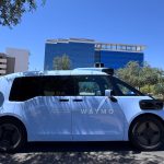 Waymo’nun Yeni Robotaksisi Çin Yapımı, Kârlı Olacak Şekilde Tasarlandı ve Şimdi Yolcu Alıyor