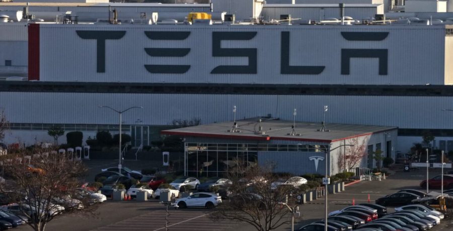 Kaliforniya, Tesla'nın ırkçılık davasını reddetme girişimini engelledi