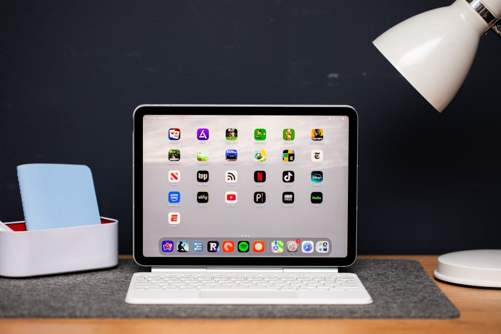 Apple’da Fiyat Artışı: iPad, Mac ve Akıllı Hoparlörler Yeni Etiketlerle Satışa Girdi