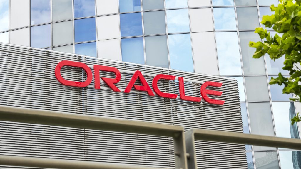 PeopleSoft sıfır‑gün açığı yüzlerce kurumu etkiliyor, gigabaytlarca veri çalındı