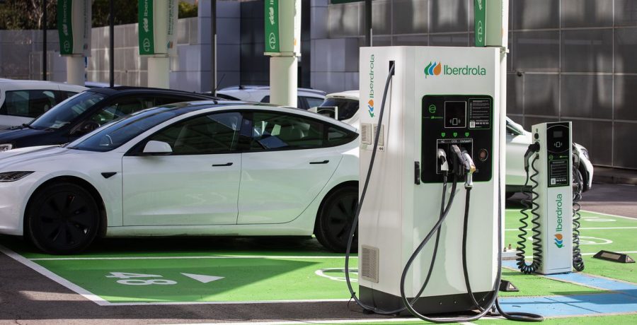 AI Ajanları Elektrikli Araç Şarj İstasyonlarını Nasıl Güvence Altına Alıyor