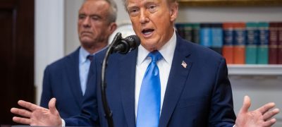 Doktorlar, Trump’ın Danimarka Modeli Aşı Politikasını Çifte Katlamasından Sert Eleştiri Getirdi