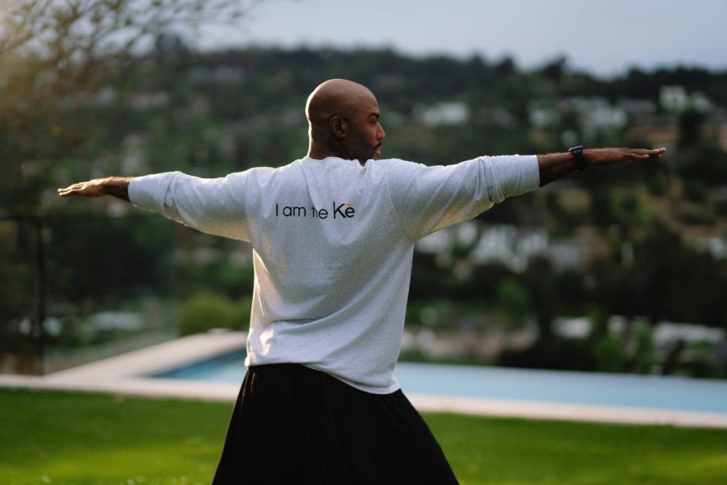 Karamo Brown’ın AI destekli Kē wellness uygulaması, dijital klonuyla kullanıcıları destekliyor