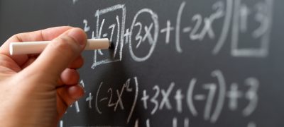 Matematikçiler, endüstrinin alanı ele geçirmesiyle AI’nin mesleklerine tehdit oluşturduğunu uyarıyor