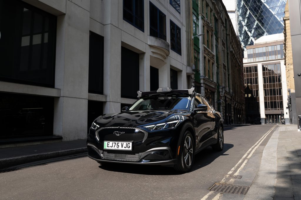Uber, Londra’da robotaksi denemelerine hazırlanıyor