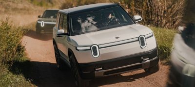 Rivian CEO’su Scaringe, Tesla’nın Cybertruck’ını, Ferrari Luce’u ve R2’nin Geleceğini Değerlendiriyor