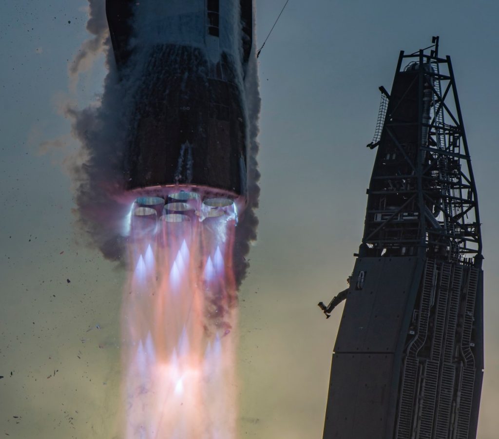 Blue Origin, Patlamanın Ardından Yeni Glenn Roketini Bu Yıl Tekrar Fırlatmayı Planlıyor