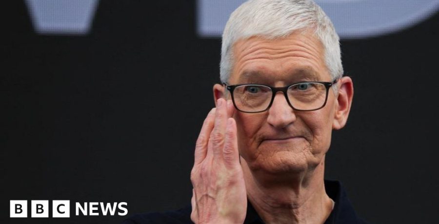 Apple, Siri AI Yenilemesi ve Tim Cook'un Veda Konuşmasıyla Dönüm Noktasına Giriyor
