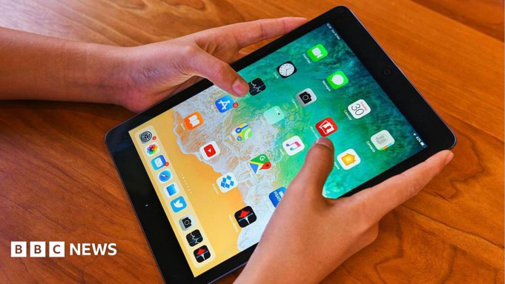 Apple, Maliyeti Yükselten Çip Krizi Nedeniyla MacBook ve iPad Fiyatlarını Yaklaşık Artırdı