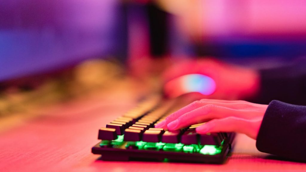 Linux 7.1, 486 İşlemcilerin Ömrünü Kapatıyor ve NTFS Desteğini Zirveye Çıkarıyor