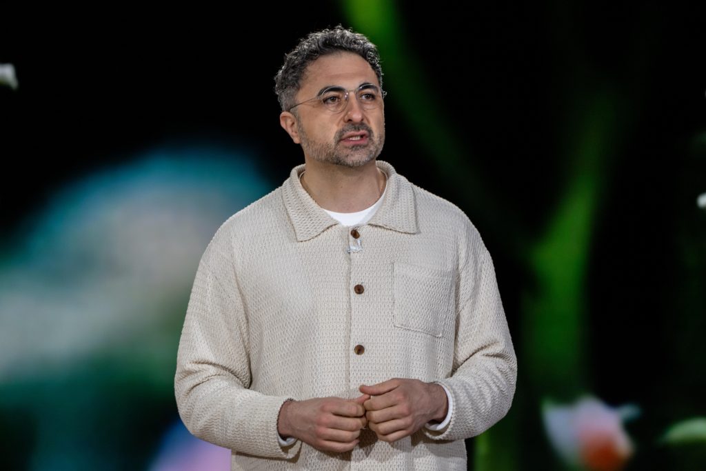 Microsoft AI Lideri, Anthropic’in Claude’un Bilinç İddialarını Eleştiriyor