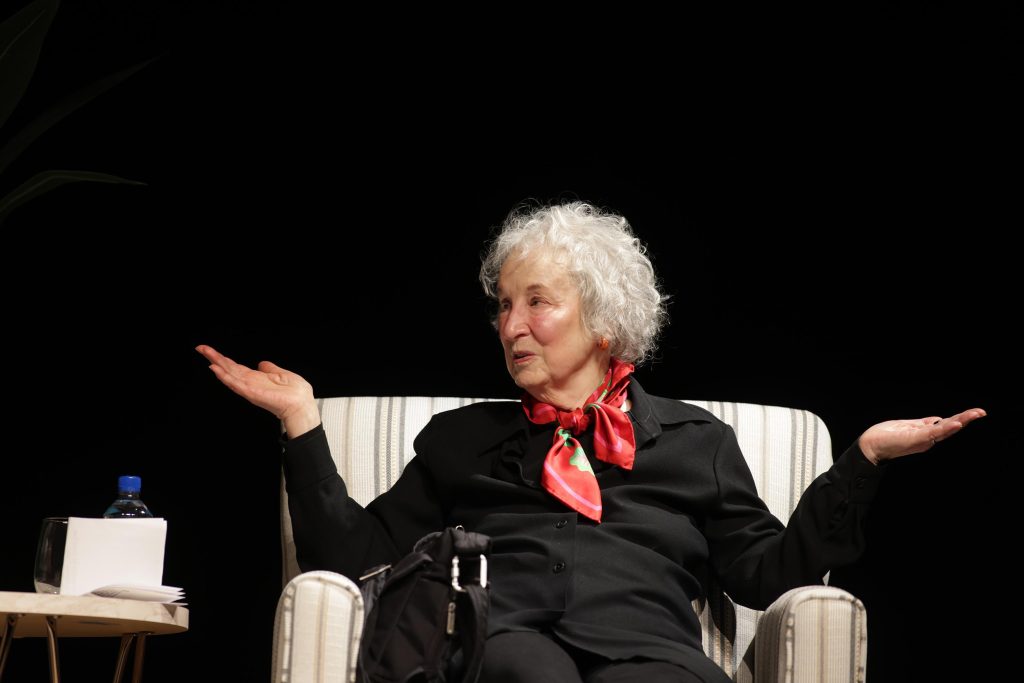 Margaret Atwood’tan Yapay Zekâ Uyarısı: ‘Girişteki Çöp Çıktıyı Belirler’