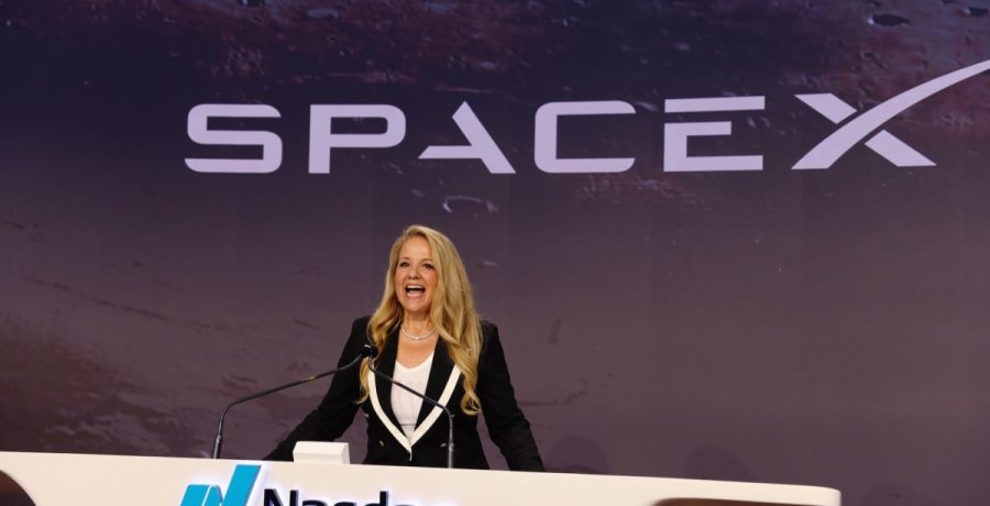 SpaceX Başkanı Gwynne Shotwell'den Tesla Birleşmesi İpuçları