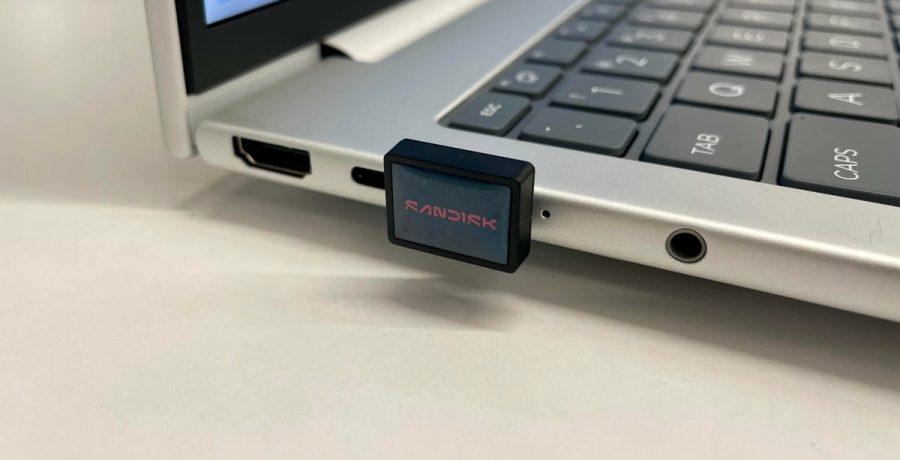Bozuk Para Boyutundaki Flash Drive ile Dizüstü Bilgisayarınızın Depolama Kapasitesini İkiye Katlayın
