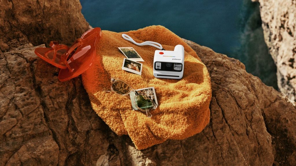 Polaroid Go Generation 3 Anlık Fotoğraf Makinesi Analog Yazınız İçin Hazır