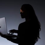 Microsoft Surface Laptop Ultra, gerçek bir MacBook Pro rakibi olarak öne çıkıyor