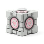 Dbrand, Valve’den izin almadan tasarladığı Companion Cube’ı geri çekti