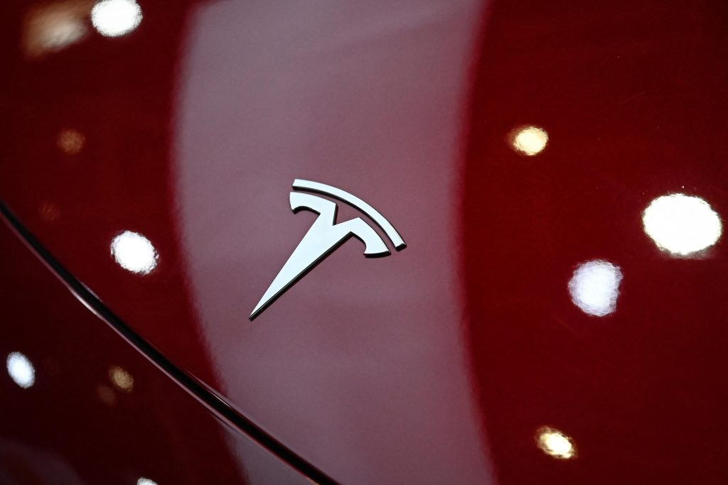 Tesla, düşüş yılının ardından gelirlerini toparlamakta