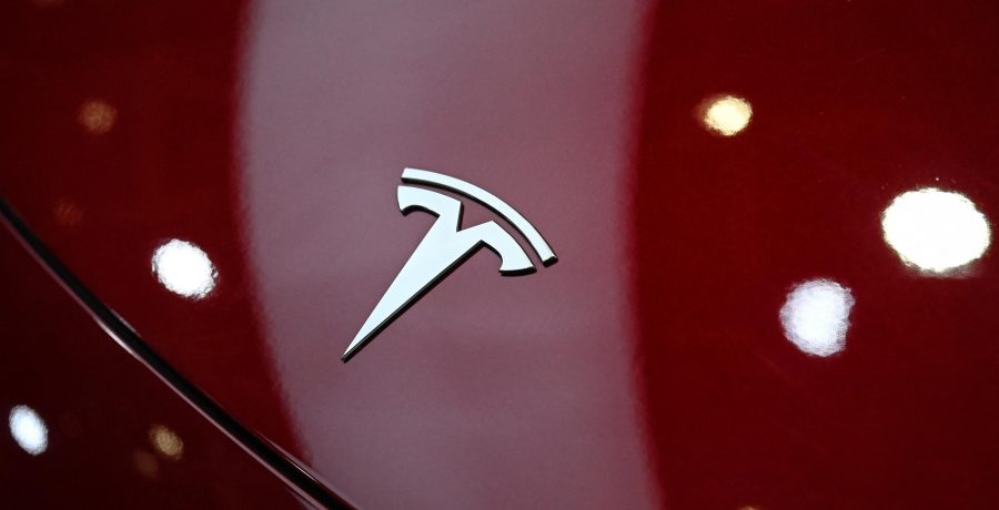 Tesla, düşüş yılının ardından gelirlerini toparlamakta