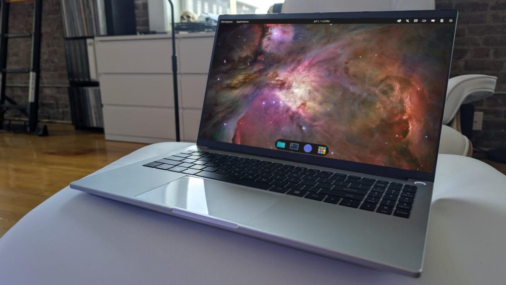 PorteuX: USB üzerinden taşıyabileceğiniz hızlı ve modüler Linux dağıtımı